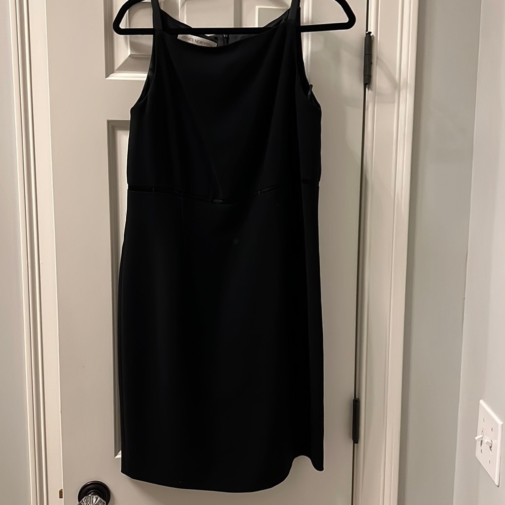 Jones New York black cocktail dress - perfect condition